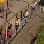 train through dharavi on dharavi tour